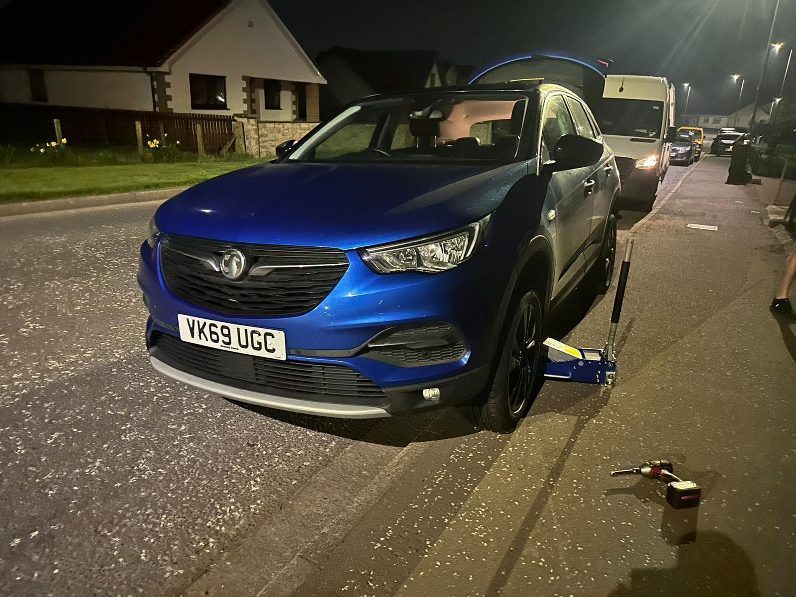 Mobile tyre puncture repair service in Glasgow