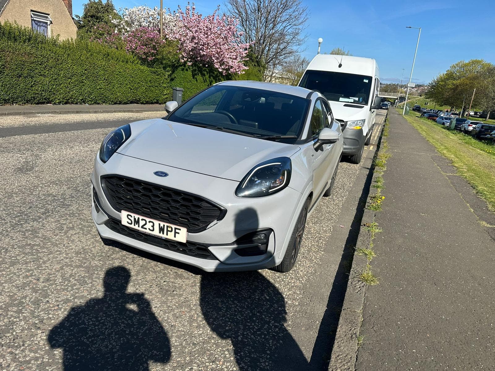 Emergency tyre fitting on location in Scotland